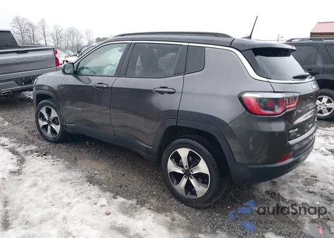 2018 Jeep Compass Latitude 4X4 from USA, damaged, VIN 3C4NJDBB8JT117175